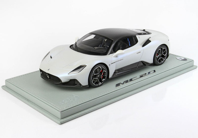 ギャラリービューアに画像をロードする, 【予約】Maseratiマセラティ MC20 Bianco Audace Carbon Roof 限定120台 / BBR 1/18 ミニカー
