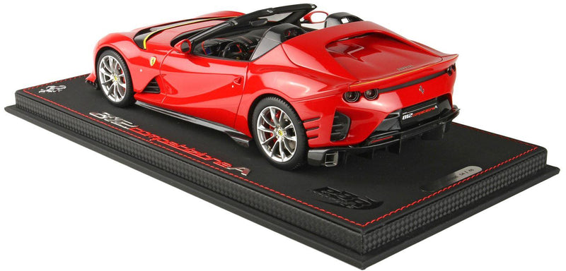 ギャラリービューアに画像をロードする, FERRARI 812 Competizione A/BBR 1/18ミニカー
