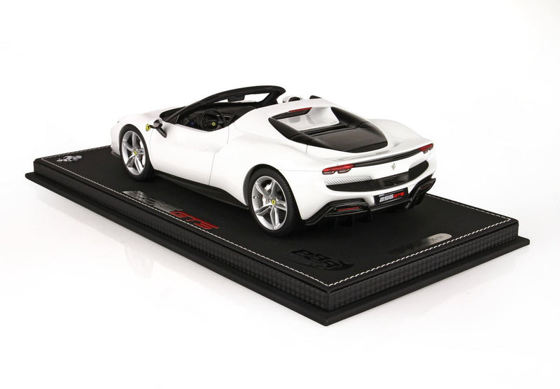 ギャラリービューアに画像をロードする, 【予約】Ferrari 296 GTS ホワイトチェルヴィーノ/ BBR 1/18 50台限定ミニカー
