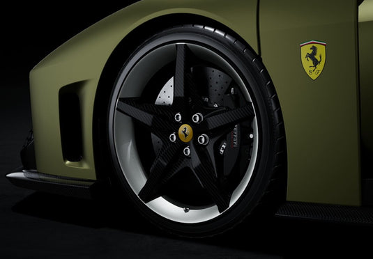 【予約】Ferrari F80 カーボンオプション レース N. 24 ヴェルデマソニオパコ バイカラーホイール カーボン＆シルバー/ BBR 1/18 ミニカー