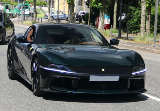 【予約】Ferrariフェラーリ 12Cilindri Panoramic roof British Green / BBR 1/18 ミニカー