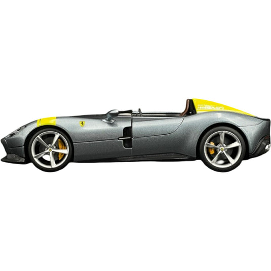 Ferrariフェラーリ Monza SP1 2019 silver grey / yellow / Bburago 1/18 ミニカー