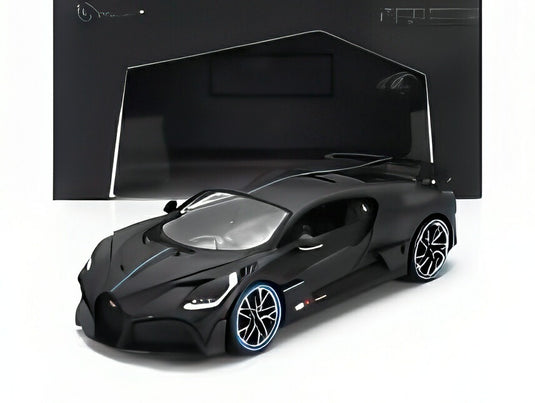 BUGATTI DIVO 2018 50周年記念 BBURAGO マットブラック カーボンファイバー/Bburago 1/18ミニカー