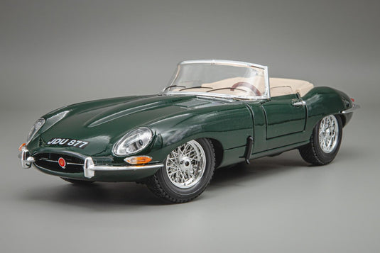 Jaguarジャガー E TYPE Cabriolet 1961 dark green /Bburagoブラーゴ 1/18 ダイキャストミニカー