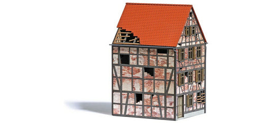 HOゲージ 鉄道模型 Busch ブッシュ Derelict townhouse kit