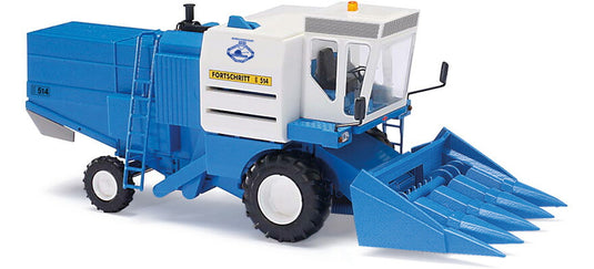 HOゲージ 鉄道模型 Busch ブッシュ コンバイン Fortschritt E514 FDJ Combine harvester Fortschritt E514 FDJ youth object with maize header