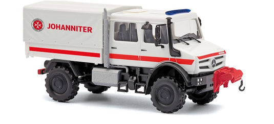 HOゲージ 鉄道模型 Busch Mercedes-Benz Unimog U 5023 double cab Johanniter