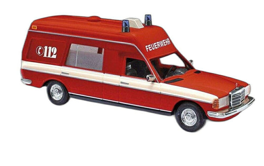 Feuerwehr Frankfurt Mercedes Benz VF123/ Busch 1/87  模型