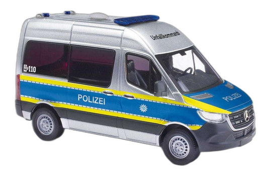 Polizei Munchen Unfallkomando Mercedes/ Busch 1/87  模型