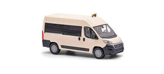 HOゲージ 鉄道模型 Busch Fiat Ducato バス タクシー ベージュ