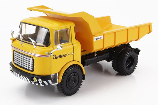 BARREIROSバレアロス プーマ トラック ダンプカー MOVIMENTO TERRA 2軸 1961 イエロー CAMIONES-Y-AUTOBUSES -ESPANOELS-SALVAT / EDICOLA 1/43 ミニカー