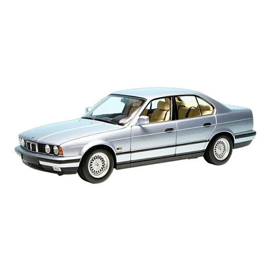 BMW 535i Sedan E34 1988 シルバー / Minichamps 1/18 ミニカー