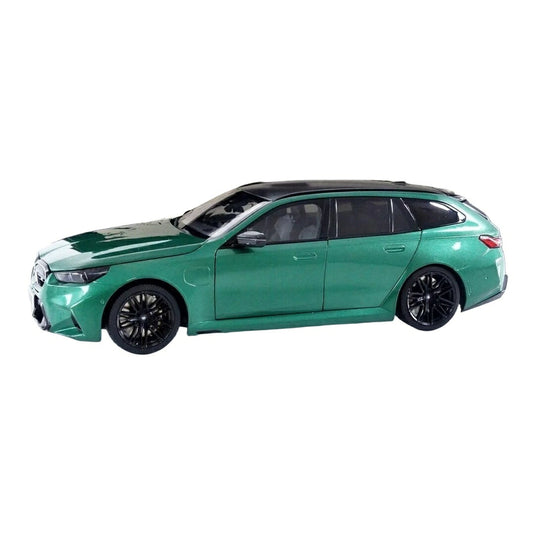 BMW M5 ツーリング 2024 グリーン / Minichamps 1/18 ミニカー