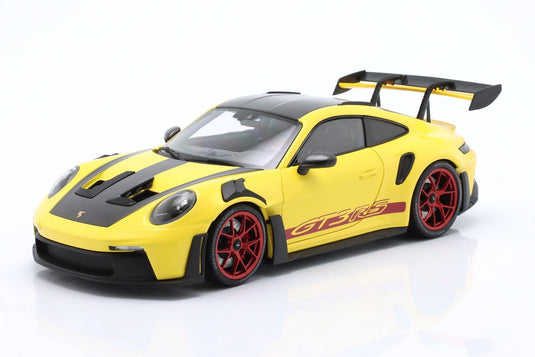 Porscheポルシェ 911 992 GT3 RS ヴァイザッハパッケージ 2024 イエロー レッドリム / MINICHAMPS 1/18 ミニカー