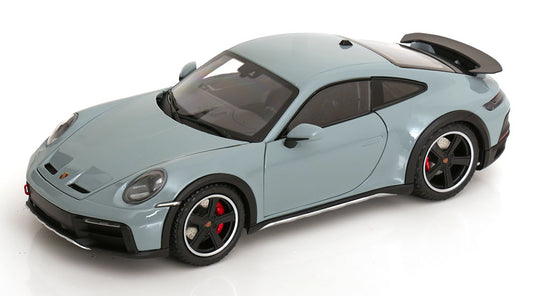 Porsche 911 (992) ダカール 2022/ Minichamps 1/18 ミニカー