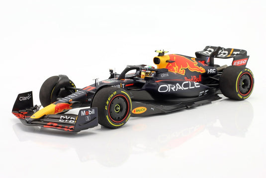 Sergio Perezセルジオペレス Red Bullレッドブル RB18