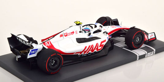 Haas VF22 イギリスGP Schumacher 2022 限定360個/ MINICHAMPS 1/18 ミニカー