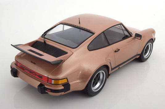 Porsche 911 (930) Turbo 1977 メタリックピンク 限定100個/ MINICHAMPS 1/12 ミニカー