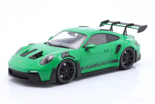 Porscheポルシェ 911 992 GT3 RS 2023 グリーン ブラックリム / MINICHAMPS 1/18 ミニカー