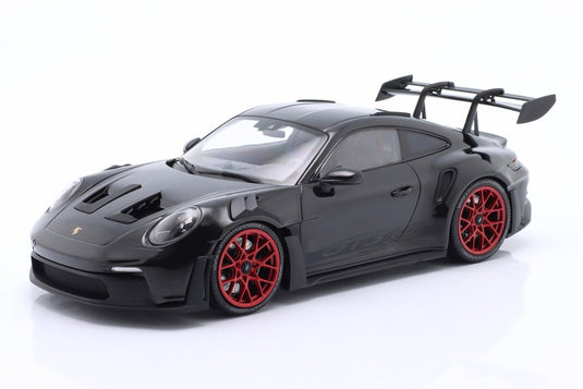 Porscheポルシェ 911 992 GT3 RS 2023 ブラック レッドリム / MINICHAMPS 1/18 ミニカー