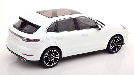 Porsche Cayenne Turbo S 2017 限定333個/ MINICHAMPS 1/18 ミニカー