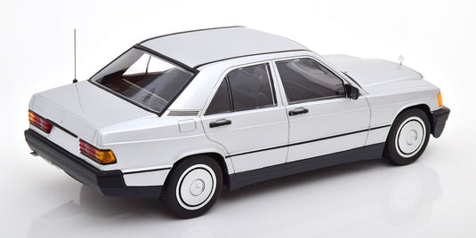 Mercedes 190E W201 1982 限定504個/ MINICHAMPS 1/18 ミニカー