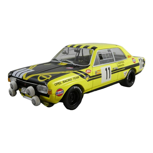 Opelオペル Commodoreコモドール 1970 イエロー