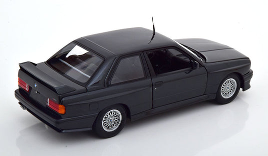 BMW M3 E30 1987/ MINICHAMPS 1/18 ミニカー