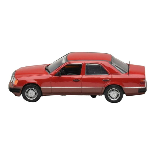 Mercedes Benzメルセデスベンツ 300D W124 ターボ レッド / MINICHAMPS 1/43 ミニカー