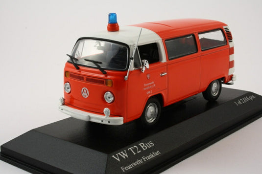 Volkswagen T2 バス 1972 Feuerwehr Frankfurt/ MINICHAMPS 1/43 ミニカー