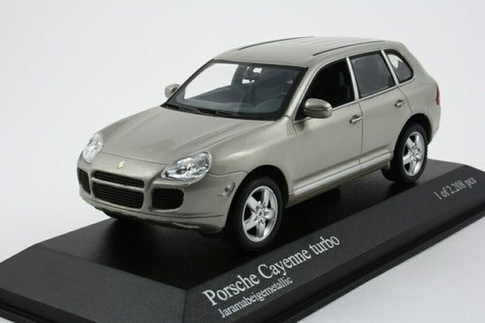 Porsche Cayenne Turbo 2002 ベージュメタリック/ MINICHAMPS 1/43 ミニカー