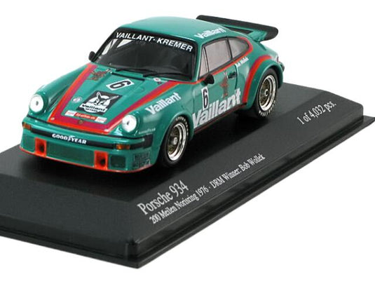 ポルシェ934 クレーマー 1976 / MINICHAMPS 1/43 ミニカー