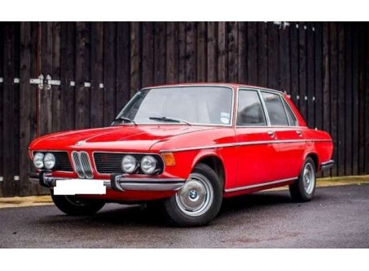 1968 BMW 2500 (E3), red/MINICHAMPS 1/43ミニカー
