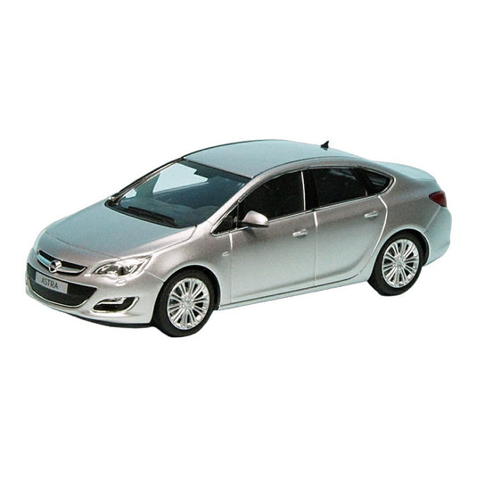 Opelオペル Astraアストラ Sedanセダン 2012 シルバー 1008台限定 / Minichamps 1/43 ミニカー