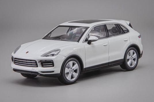 Porsche Cayenne 2017 ホワイト/ MINICHAMPS 1/43 ミニカー