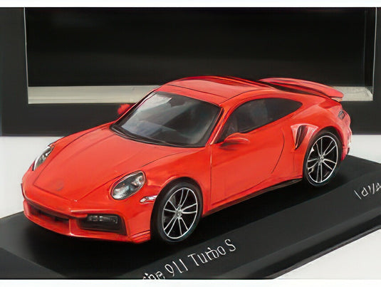 PORSCHE 911 992 TURBO S COUPE 2020 ORANGE/MINICHAMPS 1/43ミニカー