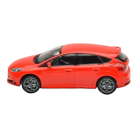 Fordフォード Focusフォーカス ST Mk3 レッド 1,008台限定 / MINICHAMPS 1/43 ミニカー