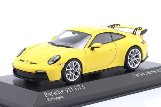 Porscheポルシェ 911 992 GT3 2020 レーシングイエロー / MINICHAMPS 1/43 ミニカー