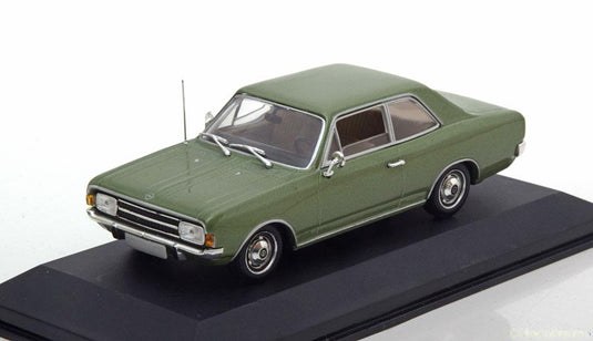 Opel レコード リムジン 1966/ Minichamps 1/43 ミニカー