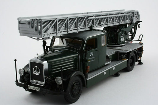 Mercedes-Benz LoD3750 DL26 はしご消防車 Feuerschutzpolitzei Koln/ MINICHAMPS 1/43 ミニカー