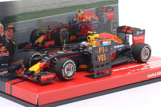 Max Verstappenマックスフェルスタッペン Red Bullレッドブル RB12 #33 初優勝 スペインGP 2016 / MINICHAMPS 1/43 ミニカー