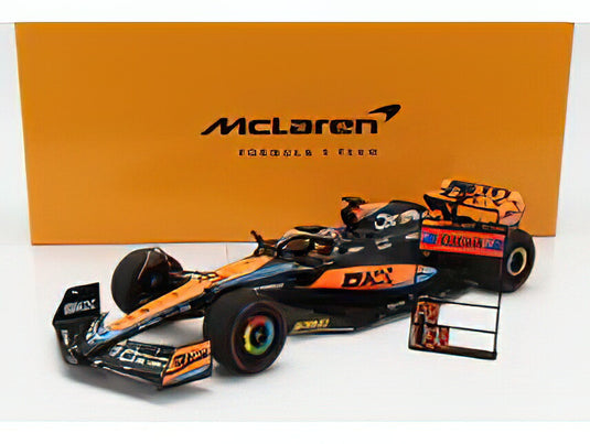 McLAREN  F1 MCL60 TEAM McLAREN N 81 8th MELBOURNE AUSTRALIAN GP WITH PITBOARD 2023 OSCAR PIASTRI  ORANGE BLACK BLUE/ミニチャンプス 1/18ミニカー