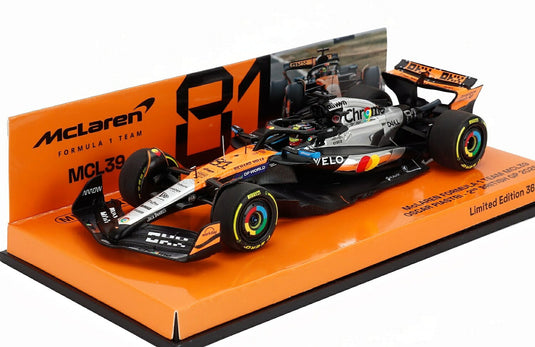 McLAREN- F1  MCL39 TEAM MCLAREN N 81 2nd SILVERSTONE BRITISH GP 2025 OSCAR PIASTRI - ORANGE CHROME BLACK
