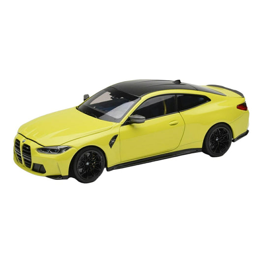 BMW M4 G82 イエロー ディーラーエディション / MINICHAMPS 1/18 ミニカー