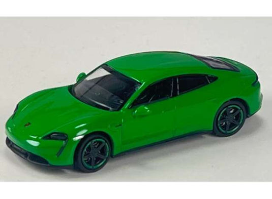 2019 ポルシェ タイカン ターボ S グリーンメタリック ヘルパ 1/87 / MINICHAMPS 1/87 ミニカー
