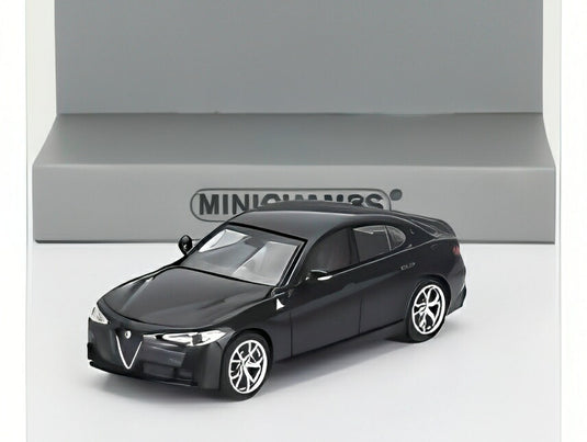 ALFA ROMEO ジュリア クアドリフォリオ ヴェルデ 2017 ブラック/ MINICHAMPS 1/87 ミニカー
