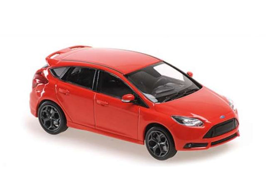Ford Focus ST 2011 レッド/ Maxichamps 1/43 ミニカー