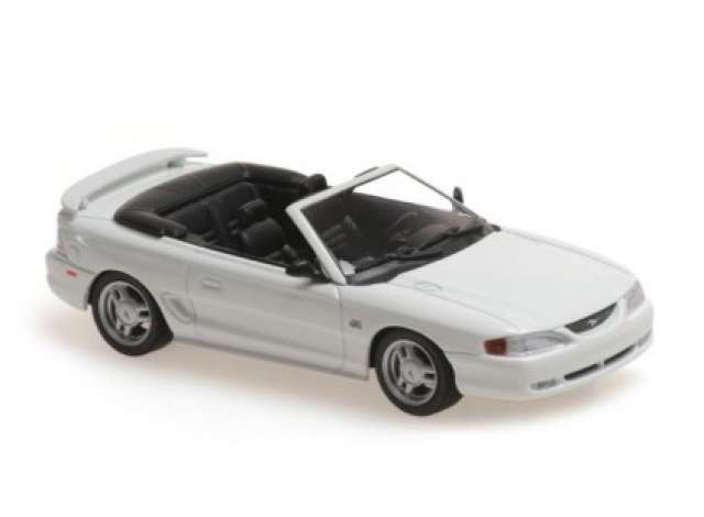 1994 Ford Mustang カブリオレ ホワイト/Maxichamps 1/43ミニカー