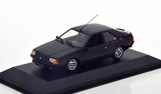 ルノー フエゴ 1984 ブラック Maxichampsコレクション/ MINICHAMPS 1/43 ミニカー