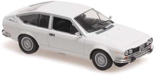 Alfa Romeo Alfetta GTV 1976 ホワイト/ Maxichamps 1/43 ミニカー